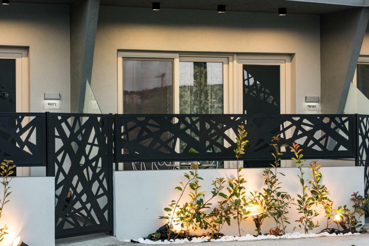 Oinoelia Luxury Suites & Residence Potos Luaran gambar